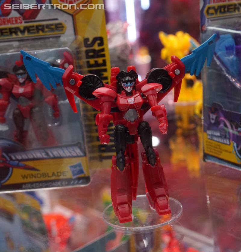 SDCC 2018: Transformers Cyberverse products - Transformers Event: DSC05765a