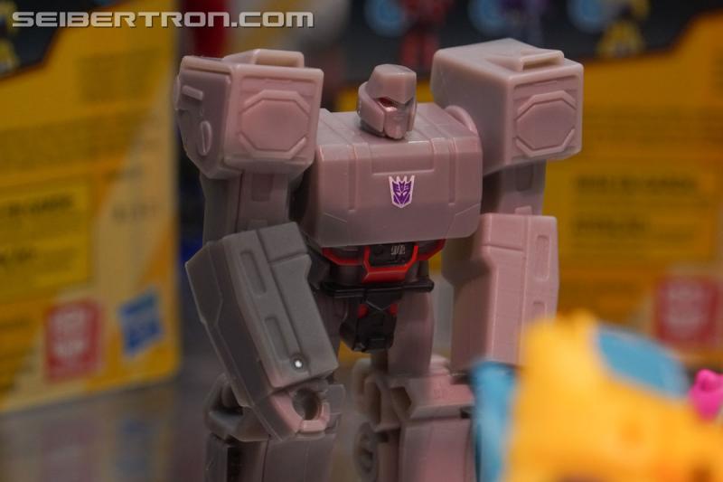 SDCC 2018: Transformers Cyberverse products - Transformers Event: DSC05787