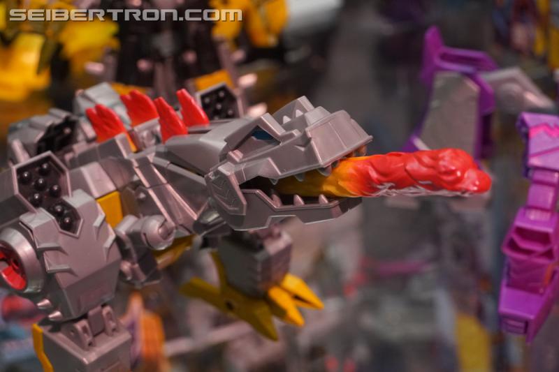 SDCC 2018: Transformers Cyberverse products - Transformers Event: DSC05792