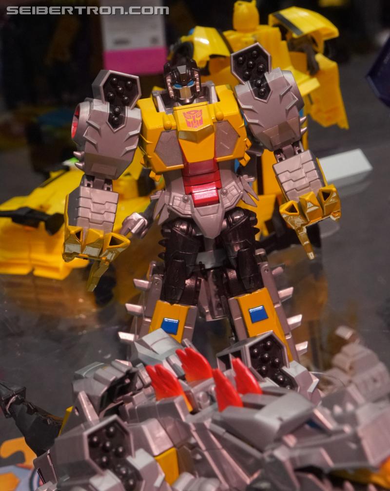 SDCC 2018: Transformers Cyberverse products - Transformers Event: DSC05793a