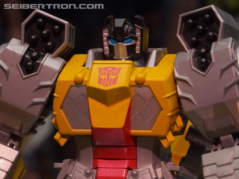 SDCC 2018: Transformers Cyberverse products - Transformers Event: DSC05795a
