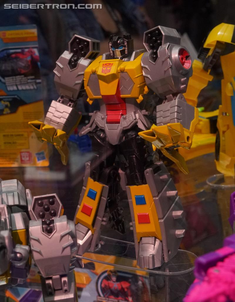 SDCC 2018: Transformers Cyberverse products - Transformers Event: DSC05796a