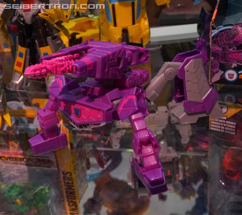 SDCC 2018: Transformers Cyberverse products - Transformers Event: DSC05797a