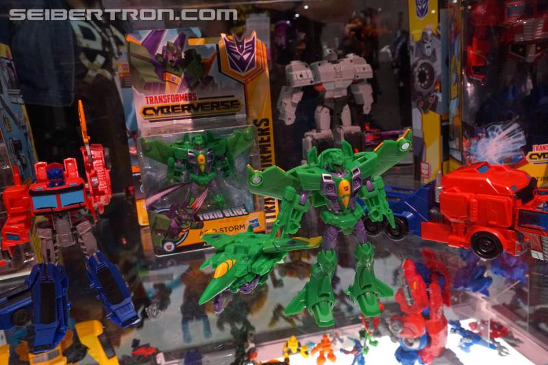 SDCC 2018: Transformers Cyberverse products - Transformers Event: DSC05810