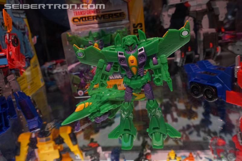 SDCC 2018: Transformers Cyberverse products - Transformers Event: DSC05811