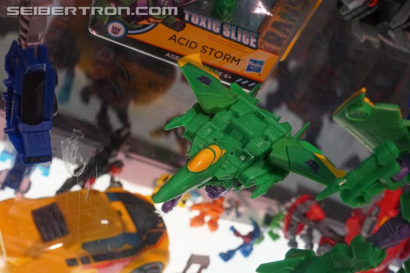 SDCC 2018: Transformers Cyberverse products - Transformers Event: DSC05815