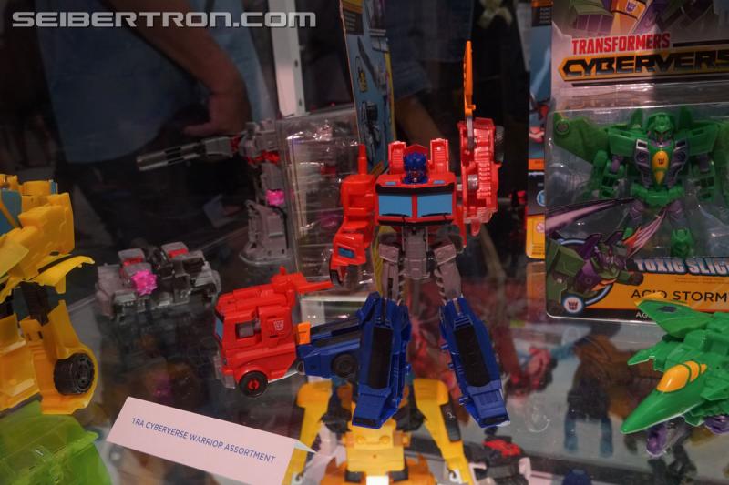 SDCC 2018: Transformers Cyberverse products - Transformers Event: DSC05816