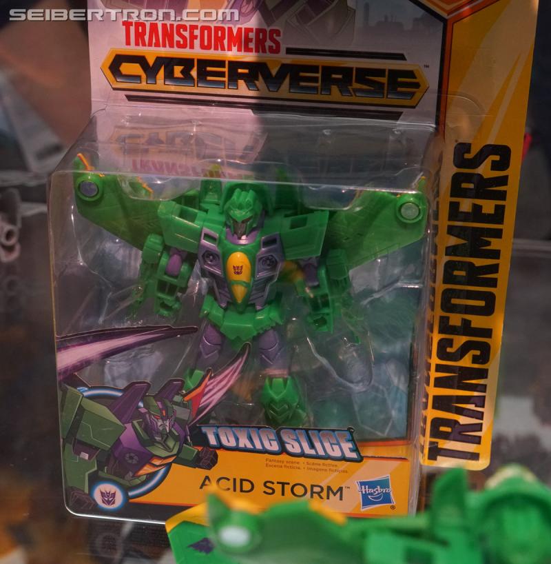 SDCC 2018: Transformers Cyberverse products - Transformers Event: DSC05822a
