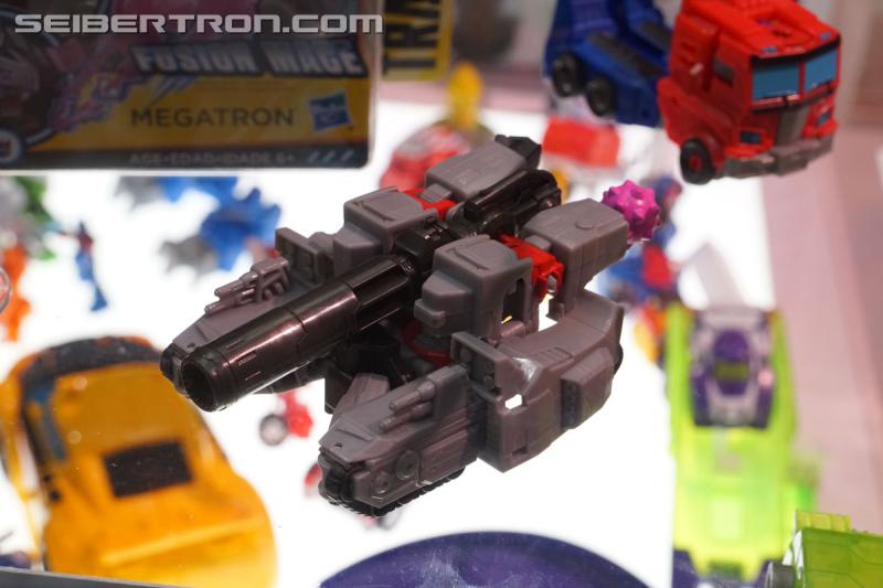 SDCC 2018: Transformers Cyberverse products - Transformers Event: DSC05833