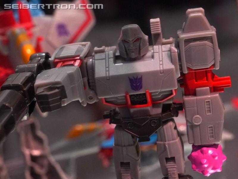 SDCC 2018: Transformers Cyberverse products - Transformers Event: DSC05837a