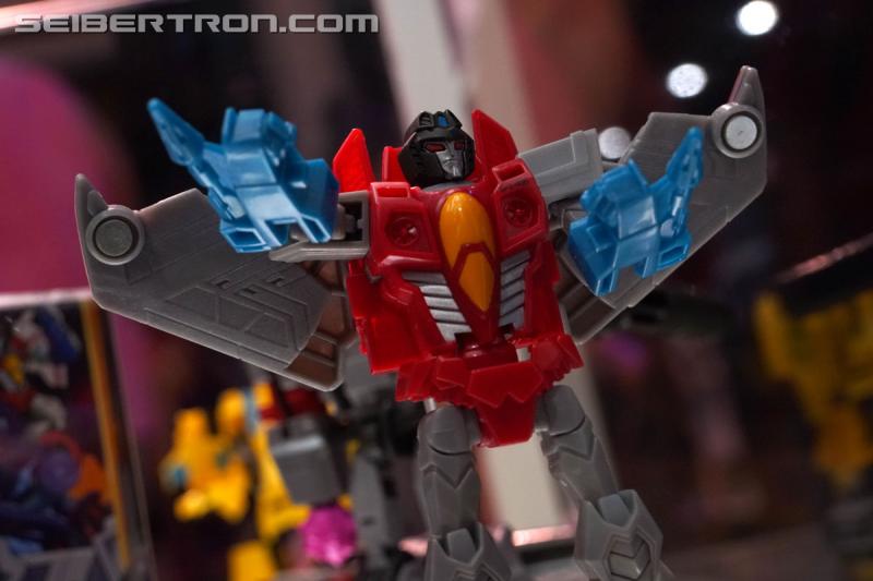 SDCC 2018: Transformers Cyberverse products - Transformers Event: DSC05845
