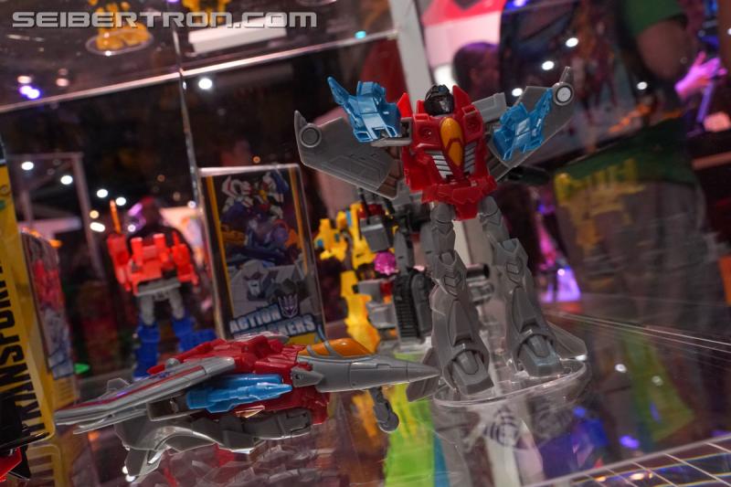 SDCC 2018: Transformers Cyberverse products - Transformers Event: DSC05846