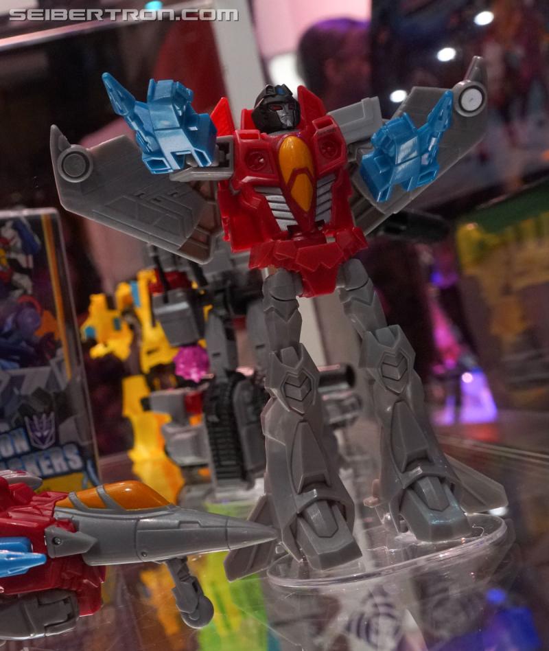 SDCC 2018: Transformers Cyberverse products - Transformers Event: DSC05846a