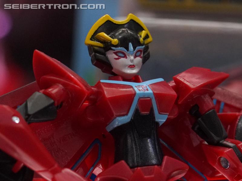 SDCC 2018: Transformers Cyberverse products - Transformers Event: DSC05852b