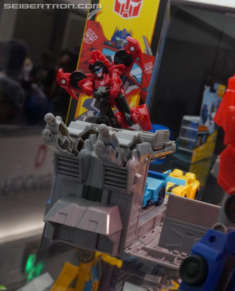 SDCC 2018: Transformers Cyberverse products - Transformers Event: DSC05869a