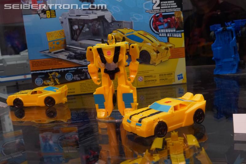 SDCC 2018: Transformers Cyberverse products - Transformers Event: DSC05875