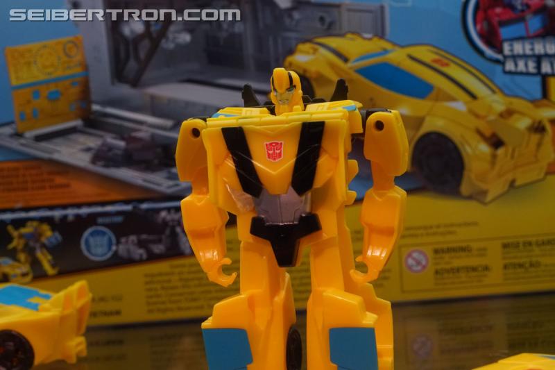 SDCC 2018: Transformers Cyberverse products - Transformers Event: DSC05876