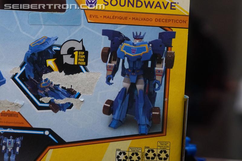 SDCC 2018: Transformers Cyberverse products - Transformers Event: DSC05880