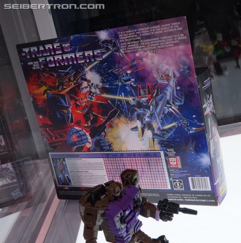 SDCC 2018: Walmart exclusive Transformers G1 Reissues in vintage packaging - Transformers Event: DSC05608a