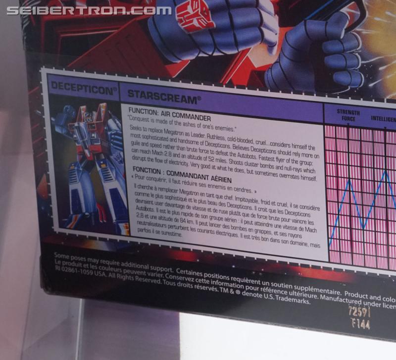 SDCC 2018: Walmart exclusive Transformers G1 Reissues in vintage packaging - Transformers Event: DSC05609a