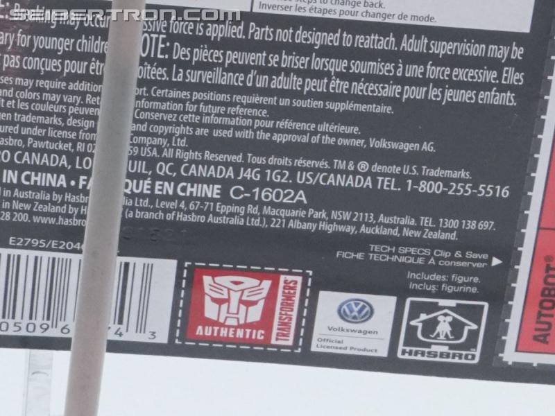 SDCC 2018: Walmart exclusive Transformers G1 Reissues in vintage packaging - Transformers Event: DSC05610a