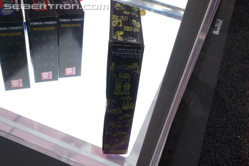 SDCC 2018: Walmart exclusive Transformers G1 Reissues in vintage packaging - Transformers Event: DSC05621