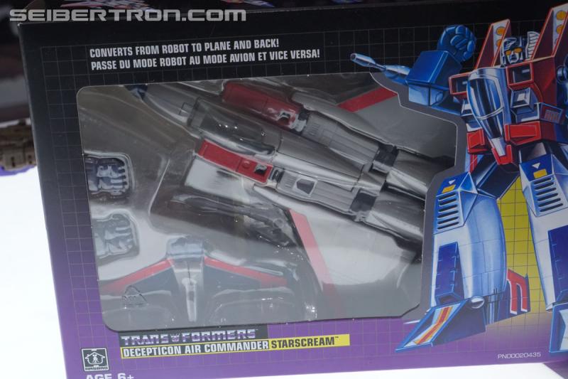 SDCC 2018: Walmart exclusive Transformers G1 Reissues in vintage packaging - Transformers Event: DSC05631