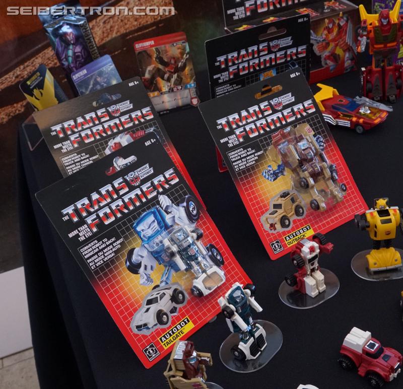 SDCC 2018: Walmart exclusive Transformers G1 Reissues in vintage packaging - Transformers Event: DSC06162a