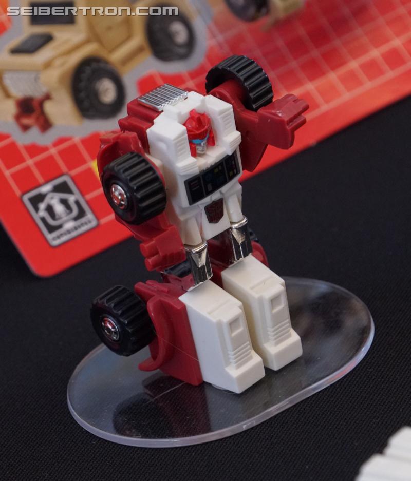 SDCC 2018: Walmart exclusive Transformers G1 Reissues in vintage packaging - Transformers Event: DSC06166a