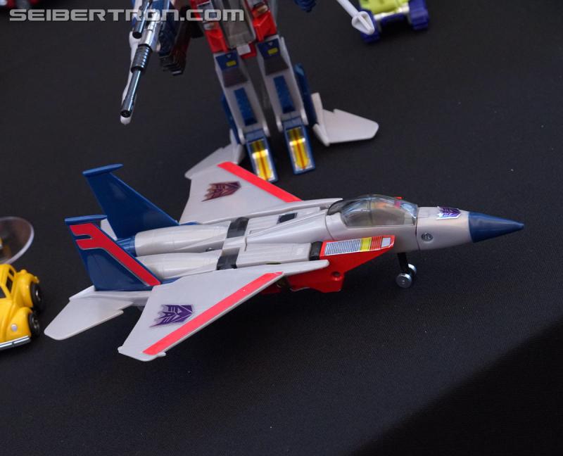 SDCC 2018: Walmart exclusive Transformers G1 Reissues in vintage packaging - Transformers Event: DSC06169a