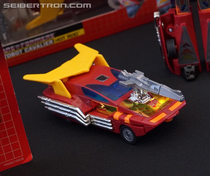 SDCC 2018: Walmart exclusive Transformers G1 Reissues in vintage packaging - Transformers Event: DSC06182a