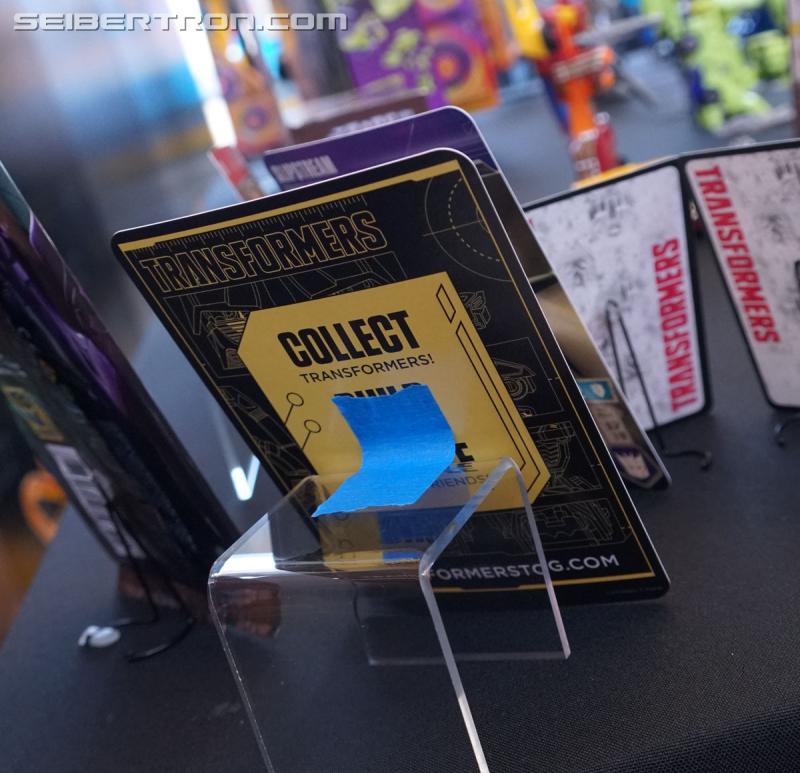 SDCC 2018: Walmart exclusive Transformers G1 Reissues in vintage packaging - Transformers Event: DSC06199a