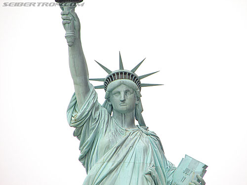 Toy Fair 2007 - New York: Statue of Liberty - Transformers Event: