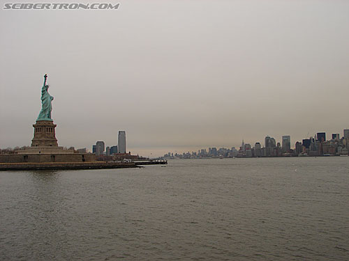 Toy Fair 2007 - New York: Statue of Liberty - Transformers Event: