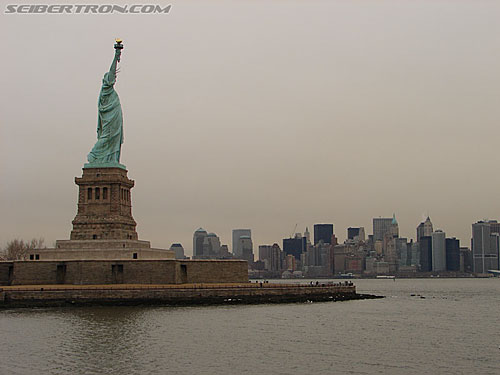 Toy Fair 2007 - New York: Statue of Liberty - Transformers Event: