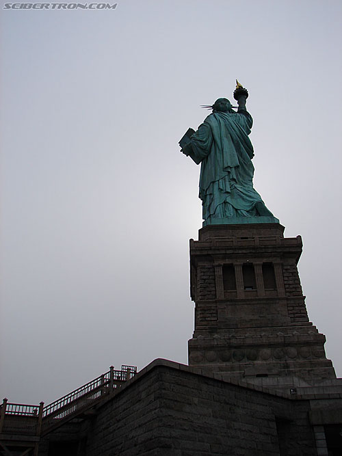 Toy Fair 2007 - New York: Statue of Liberty - Transformers Event: