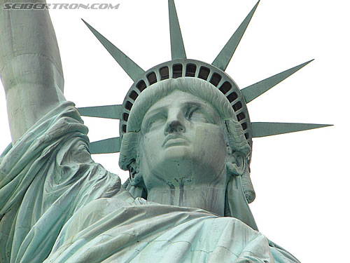 Toy Fair 2007 - New York: Statue of Liberty - Transformers Event: