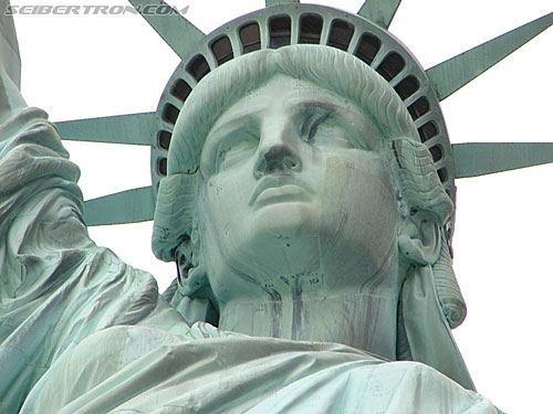 Toy Fair 2007 - New York: Statue of Liberty - Transformers Event: