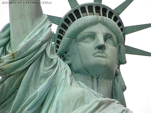 Toy Fair 2007 - New York: Statue of Liberty - Transformers Event:
