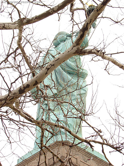 Toy Fair 2007 - New York: Statue of Liberty - Transformers Event: