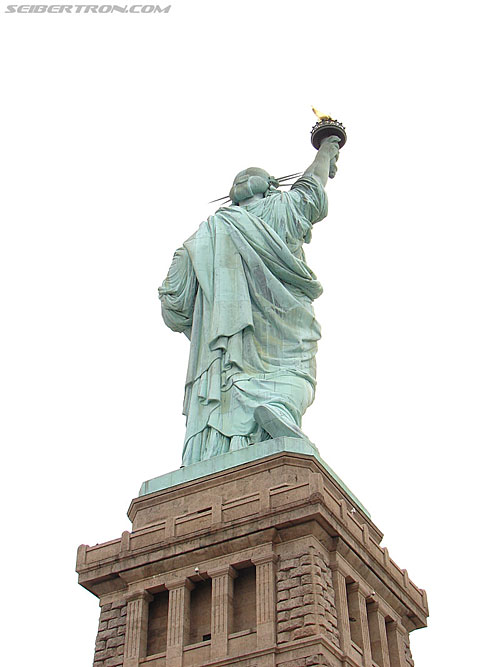 Toy Fair 2007 - New York: Statue of Liberty - Transformers Event: