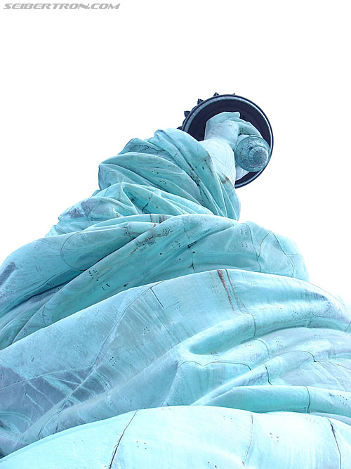 Toy Fair 2007 - New York: Statue of Liberty - Transformers Event: