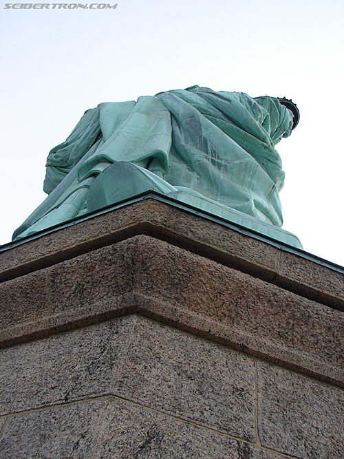 Toy Fair 2007 - New York: Statue of Liberty - Transformers Event: