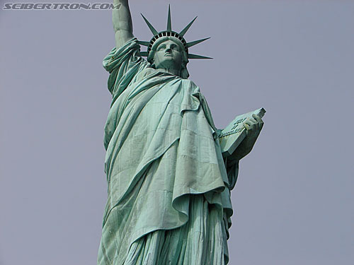 Toy Fair 2007 - New York: Statue of Liberty - Transformers Event: