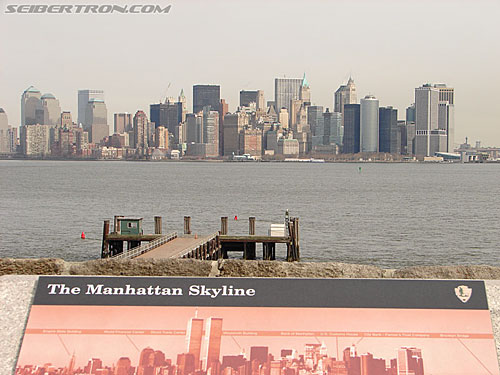 Toy Fair 2007 - New York: Statue of Liberty - Transformers Event: