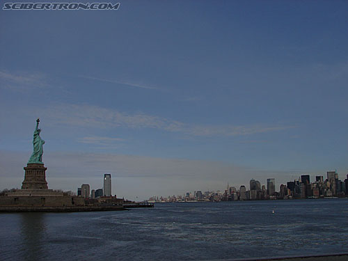 Toy Fair 2007 - New York: Statue of Liberty - Transformers Event: