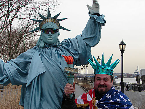 Toy Fair 2007 - New York: Statue of Liberty - Transformers Event:
