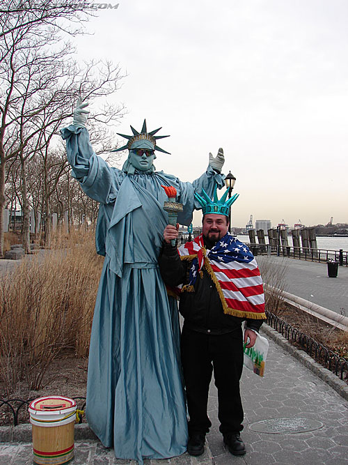 Toy Fair 2007 - New York: Statue of Liberty - Transformers Event: