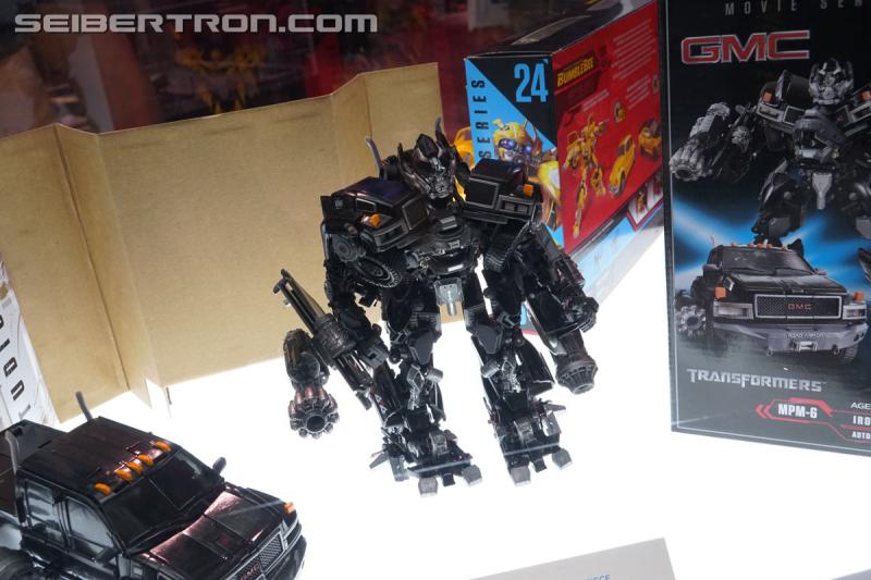 SDCC 2018: Transformers Movie Masterpiece Ironhide and Barricade - Transformers Event: DSC05717