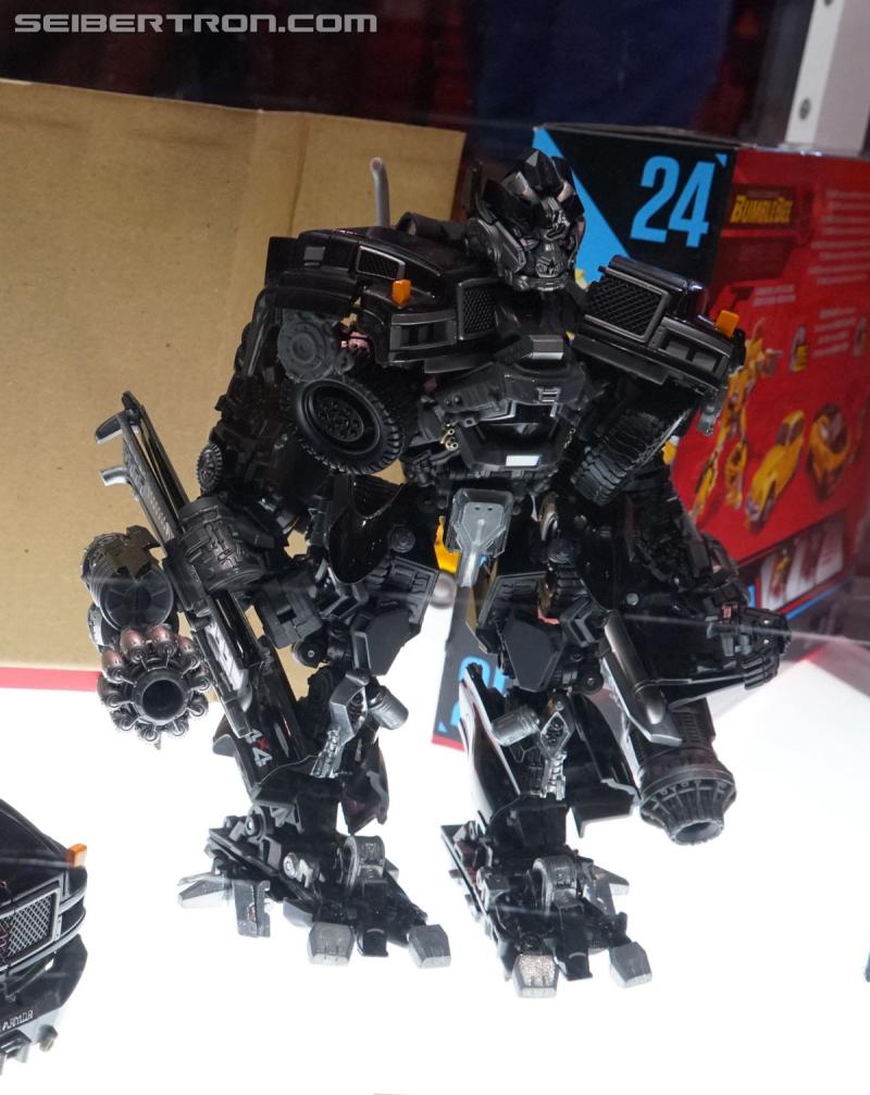 SDCC 2018: Transformers Movie Masterpiece Ironhide and Barricade - Transformers Event: DSC05721a